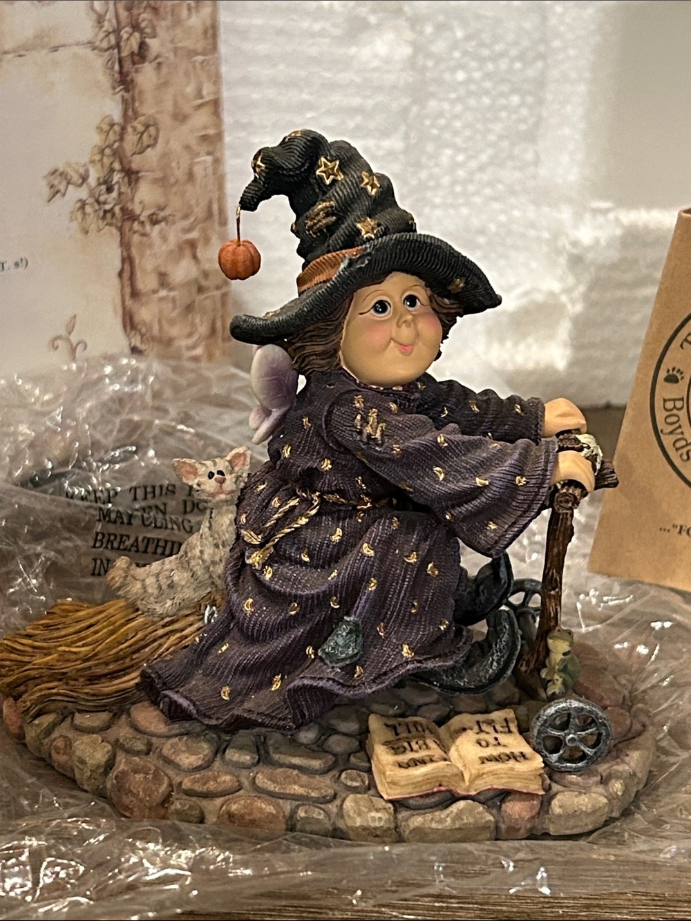 The Wee Folkstones Hilda with Scaredy Cat & Ezra Boyds Bears 1st Edition Box
